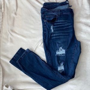 Refuge Distressed Denim | Size 18